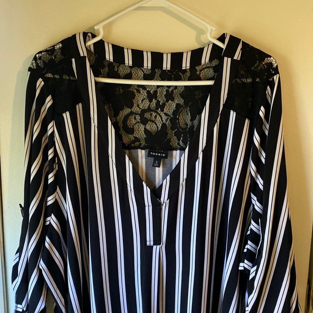 Torrid half sleeve cuffed long shirt